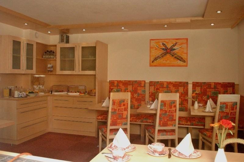 Pension Schoepf Arzl im Pitztal Εξωτερικό φωτογραφία